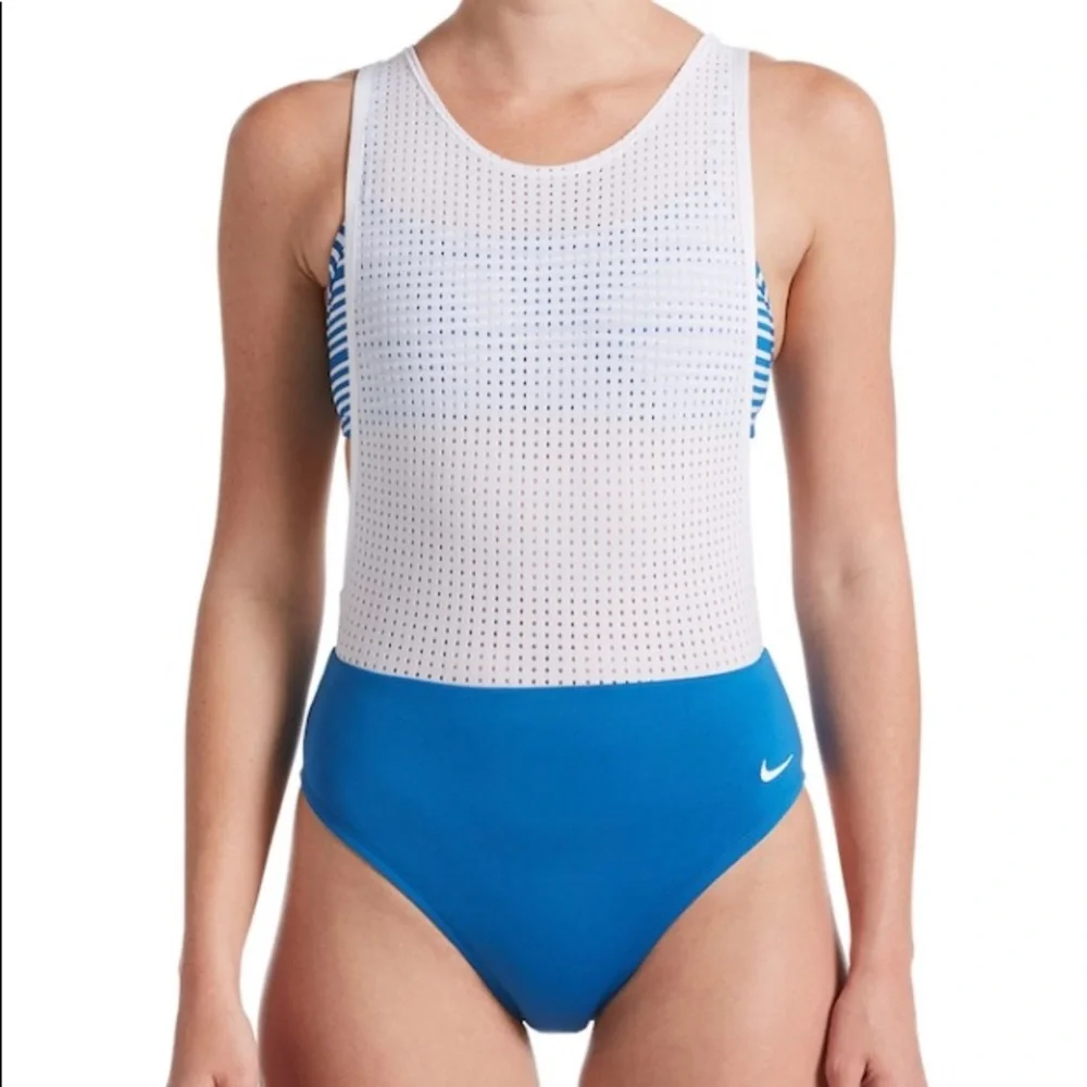 Nike Mesh Convertible NWT Medium Layered One Piece - Picture 1 of 3